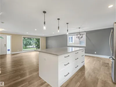 5708 144 ST NW photo 10
