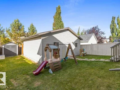 9056 SHAW WY SW photo 43
