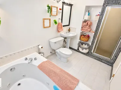 7019 189 ST NW photo 25