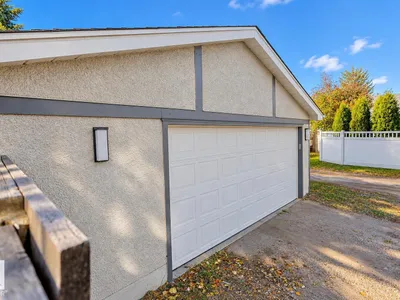 7019 189 ST NW photo 31
