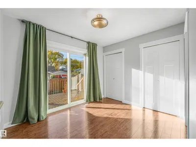 11236 89 ST NW photo 17