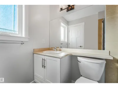 11236 89 ST NW photo 31