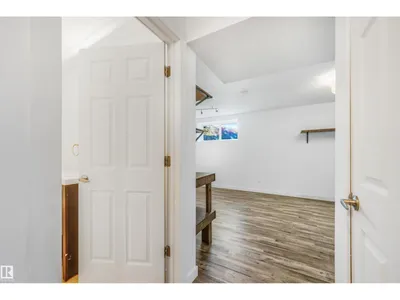 11236 89 ST NW photo 44