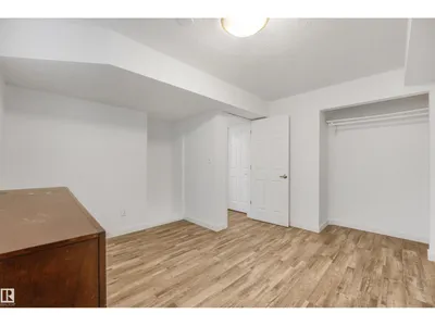 11236 89 ST NW photo 54