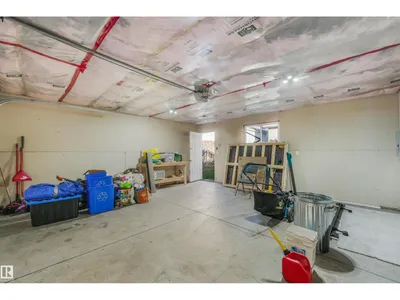 11236 89 ST NW photo 63
