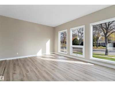 1 LARSON AV photo 17