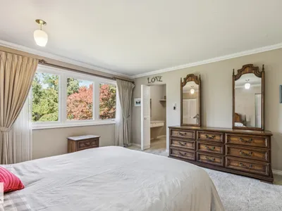 60 QUESNELL CR NW photo 22