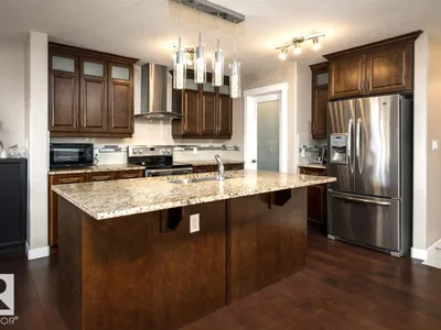 126 RADCLIFFE WD photo 8