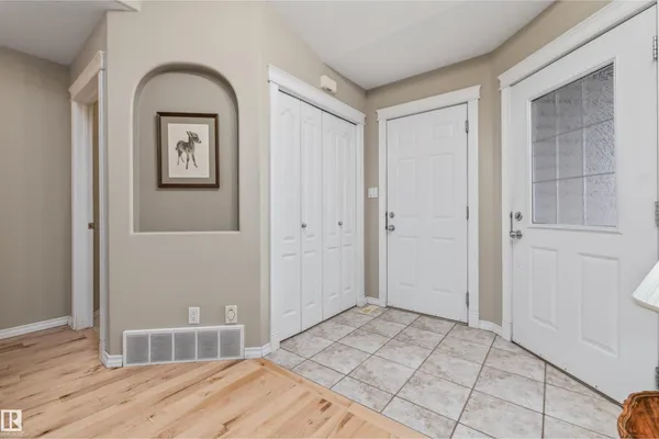 20 HARVARD PLACE photo 3