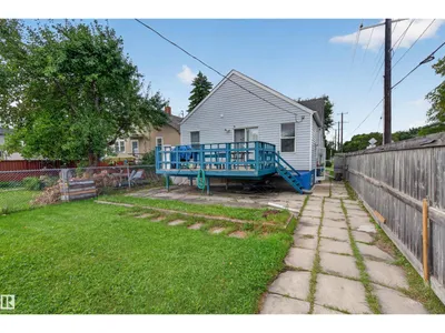 11549 82 ST NW photo 30