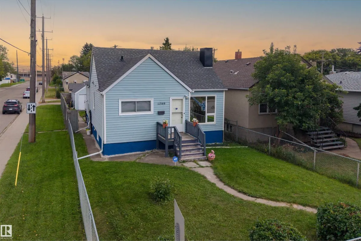 11549 82 ST NW exterior