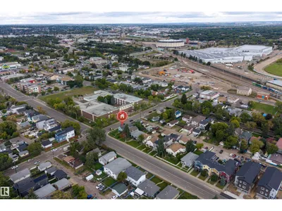 11549 82 ST NW photo 35