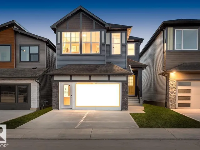 2272 4th AV SW, Edmonton