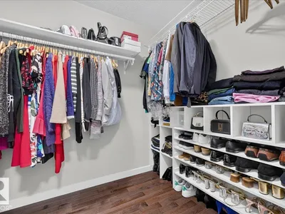 8515 19 AV SW photo 28