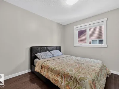 8515 19 AV SW photo 29