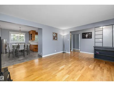 13304 73 ST NW photo 14