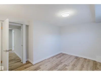 9330 162 ST NW photo 43
