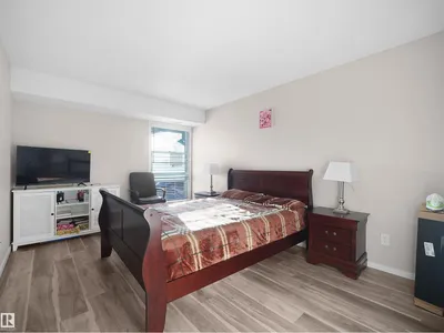 #134 2703 79 ST NW photo 29