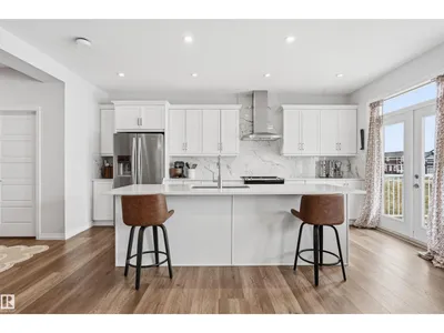 2520 206 ST NW photo 9