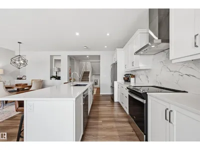 2520 206 ST NW photo 11