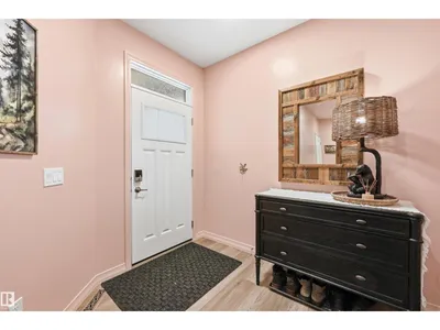 2520 206 ST NW photo 22
