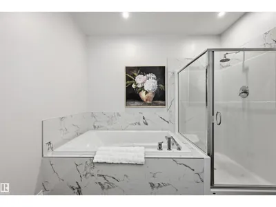 2520 206 ST NW photo 27