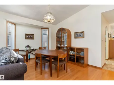 #5 17418 98A AV NW photo 10