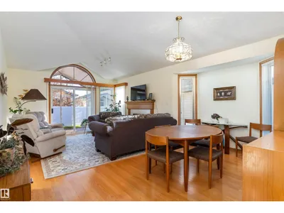 #5 17418 98A AV NW photo 9