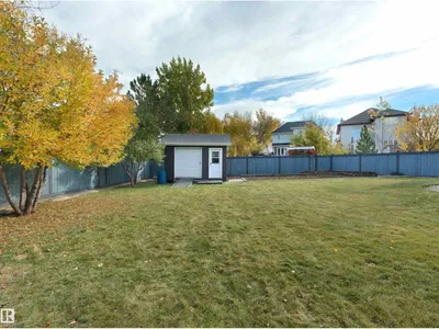 1320 BARNES CL SW photo 44