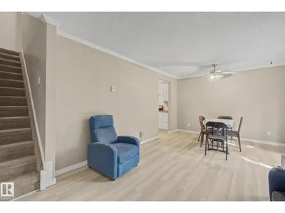 304 SPRUCE GL photo 15