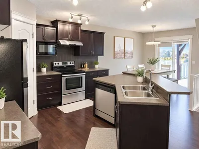 2628 30 ST NW photo 4
