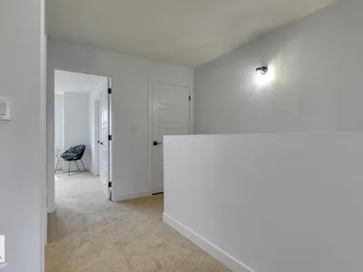10249 92A AV NW photo 22