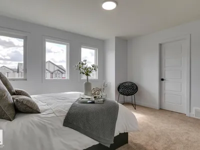10249 92A AV NW photo 24