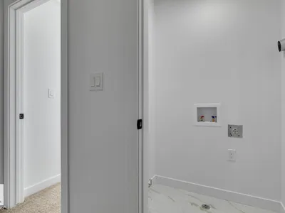 10249 92A AV NW photo 31