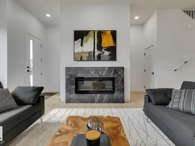 10249 92A AV NW photo 6