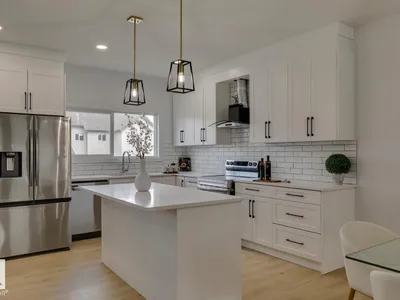 10249 92A AV NW photo 9