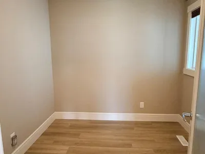 648 178 ST SW photo 12