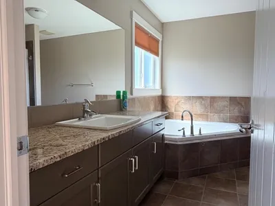 648 178 ST SW photo 32