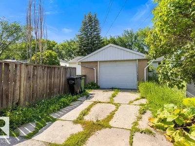 10731 148 ST NW photo 28