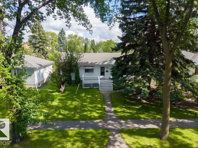 10731 148 ST NW photo 31
