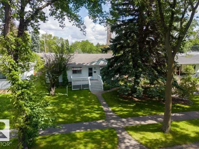 10731 148 ST NW photo 32