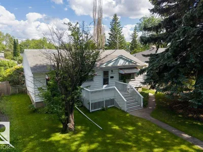 10731 148 ST NW photo 33