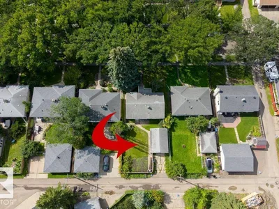 10731 148 ST NW photo 36
