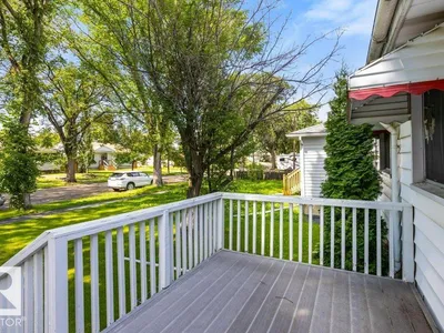 10731 148 ST NW photo 5
