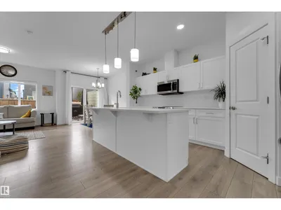 5230 KINNEY PL SW photo 7