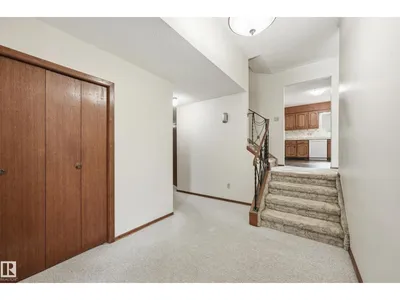 8119 24 AV NW photo 10