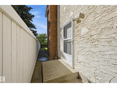 8119 24 AV NW photo 19