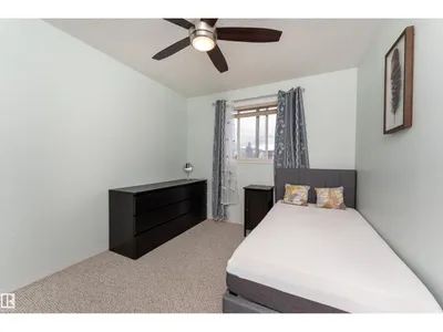 2309 27 AV NW photo 22