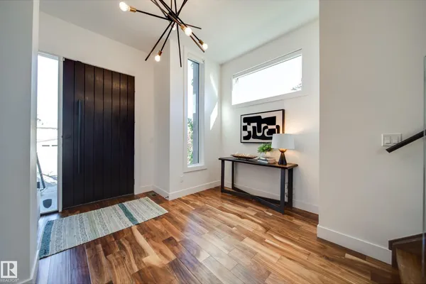44B VALLEYVIEW CR NW photo 2