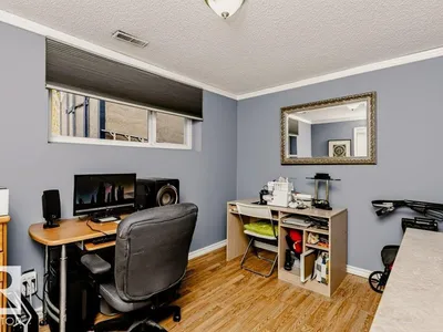 9610 93 AV photo 29
